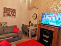 B&B Sunderland - Sommerset Cottages - 2 BR House - Bed and Breakfast Sunderland