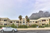 Camps Bay Family Apartments - B&B