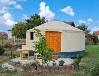 Jurtafarm Ráckeve - a nomád luxus - B&B