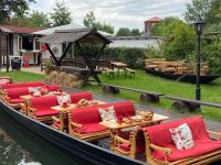 Bei der Kahnfährfrau Mit NEUEM Innenhof Garten - B&B Lubin