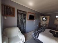 Classic Queen Room