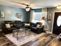 Ambers Jensen Beachhouse with Hot Tub - B&B Jensen Beach