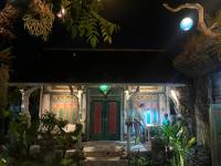 Villa Telaga Wana - B&B