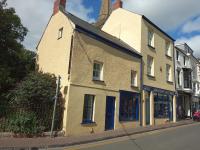 Gwandalan - 1 Bed Apartment, Within Tenby Town Walls - B&B