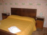 Doppel- oder Zweibettzimmer