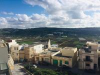 Panoramic Penthouse Haven - B&B Mellieħa