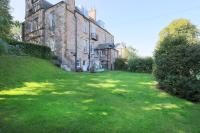 B&B Edinburgh - JOIVY Lovely 4 bed house, private garden and free parking - Bed and Breakfast Edinburgh