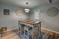 Tasteful Greensboro Haven about 3 Mi to Downtown! - B&B Greensboro