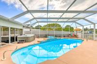 B&B Bradenton - Ocean Breeze Oasis with Boat Dock and Slip on Canal! - Bed and Breakfast Bradenton