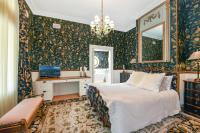 Coolangatta - Bed and Breakfast
