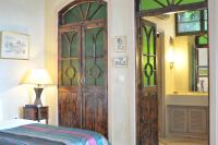 Suite 8