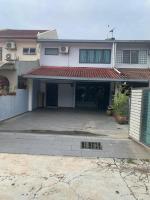 3Room 10pax SR Landed Comfy 5 Star Sofa&Bed 4 Parking - Ferienwohnung