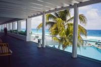 Exclusive studio on the beach, minimalist, gym, pool, jacuzzi, balcony - Bed and Breakfast Cancun