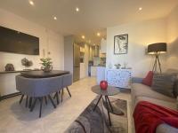 Sainte-Maxime: Appartement 2 pièces rénové avec terrasse, climatisation et à 2 pas de la plage - FR-1-226-498 - B&B Sainte-Maxime