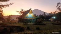 Kampung Bareto Cottage And Resto