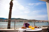 Apartments Svjetlana - B&B Trogir