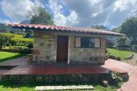 Confortable cabaña para que disfrute con su pareja - B&B