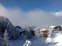Mountain view cosy, comfortable 1 bed-room Luxury Appartment Crans-Montana - Chambres d'hôtes Crans-Montana