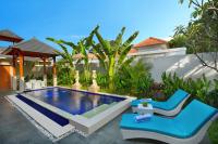 Holl Villa by Wildflower Group - B&B Legian