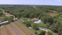 Villa Fragola - Holiday house with large garden - B&B Tinjan