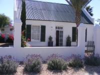 Pepper Tree Accommodation - Bed and Breakfast Beaufort West