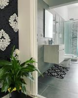 Standard Single Room with Shared Bathroom