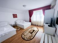 Chambre Triple avec Salle de Bains Privative