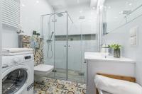 Close to Chopin airport, Moduo Cybernetyki, free parking by Cosmo Spirit - Bed and Breakfast Warschau