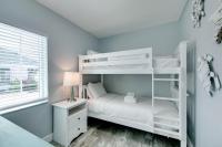 Queen Suite Courtyard (Unit 6)