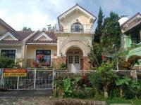 B&B Babakancikundul - Villa kota bunga 3 kamar full Wifi bersih rapi - Bed and Breakfast Babakancikundul