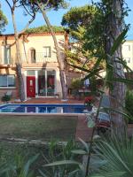 B&B Castelldefels - VILLA BELLA ESTANÇA - Bed and Breakfast Castelldefels