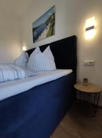 Standard Double Room with Balcony and Lake View