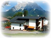Haus Bergfrieden - Bed and Breakfast Lermoos