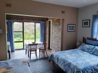 Camera Matrimoniale con Vista Giardino