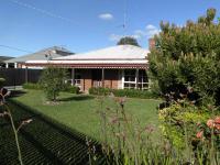 Dunstans Guest House - B&B Ballarat