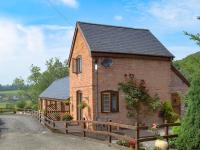 B&B Tregynon - Y Bwthyn-uk31367 - Bed and Breakfast Tregynon