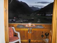 Apartment mit Balkon