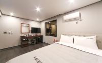 Tongyeong Mu - B&B