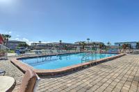 The Palms Cocoa Beach Condo Walk to Beach! - Ferienwohnung