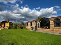 Tirolian Lodge East - B&B Bundorf