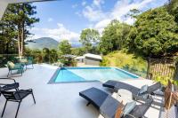 Treetops Retreat - B&B