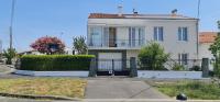Belle Maison avec jardin RDC T3 de 70m2 Vacances ou cure thermale Rochefort - Chambres d'hôtes Rochefort