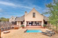 Luxurious 4 Bedroom Villa with 2 Bedroom cottage 1 - B&B