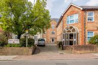 Roomspace Serviced Apartments - Swan House - B&B Leatherhead