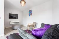 B&B Manchester - Pillo Rooms Serviced Apartments - Trafford - Bed and Breakfast Manchester