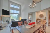 Bright Klamath Falls Townhome with Resort Perks - B&B Klamath Falls