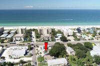 STEPS FROM THE BEACH, BEST LOCATION, 2 BDRM 2 BTH - B&B Clearwater Beach