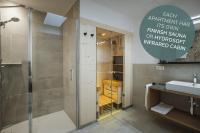 One-Bedroom Apartment with Balcony