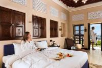 Villa sulla Spiaggia con 2 Camere da Letto e Piscina Privata