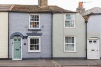 Cow and Cockle - quirky cottage in the centre of Deal - B&B